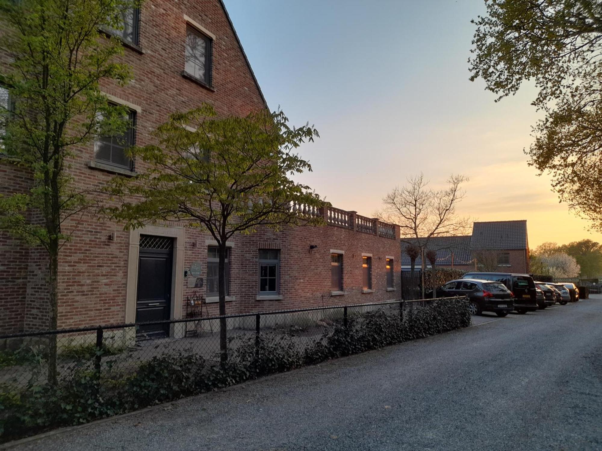 B&B De Floreffe NeerNeerpelt Esterno foto